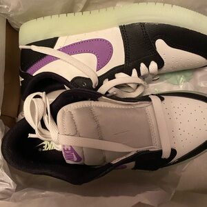 Nike Kids Sneakers Black White Purple